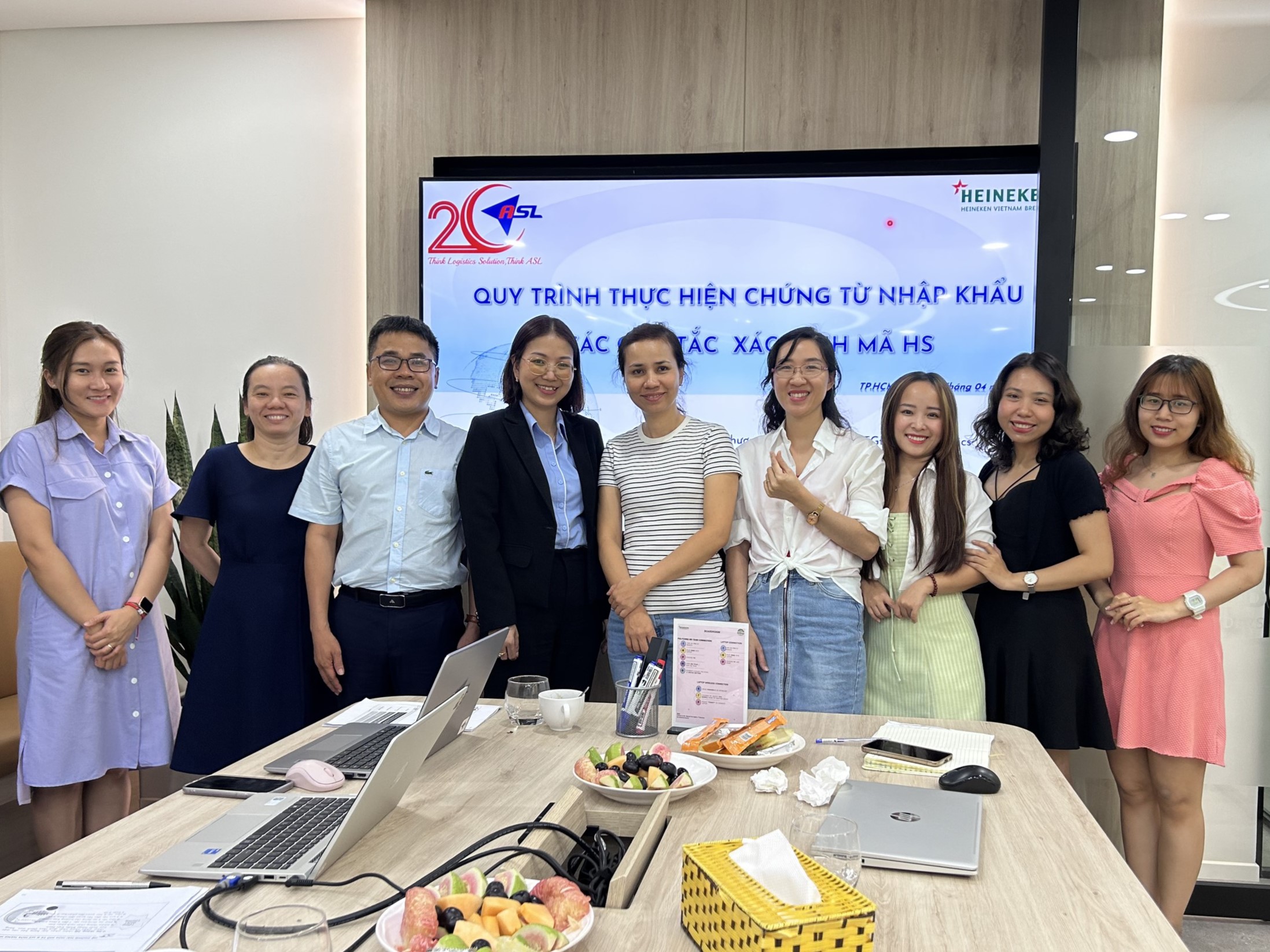 ASL LOGISTICS TỔ CHỨC BUỔI ĐÀO TẠO “QUY TRÌNH THỰC HIỆN CHỨNG TỪ NHẬP KHẨU VÀ CÁC QUY TẮC XÁC ĐỊNH MÃ HS” CHO CÔNG TY HEINEKEN VIỆT NAM